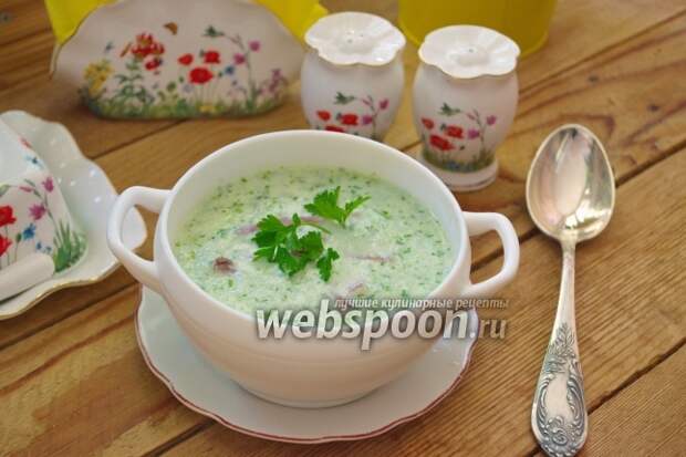 Фото Огуречный суп с отварным языком и фасолью