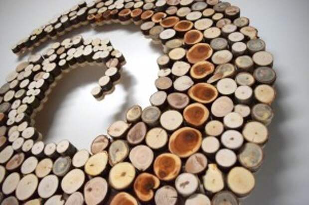 It Isn’t Environmentally Friendly, But This Wood Art is Pretty Neat!