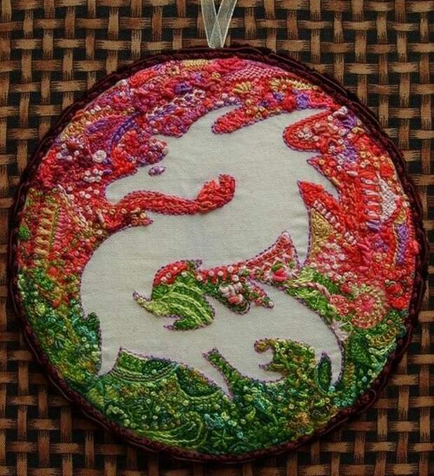 Negative space embroidery: интересный прием в вышивке