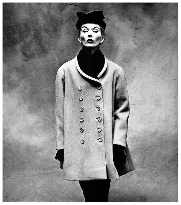 Lisa Fonssagrives in the ‘Little Great Coat’ by Balenciaga, Vogue, Sept. 1, 1950 Photo Irving Penn.jpg
