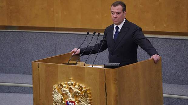 Медведев высказался о создании санитарной зоны для защиты России