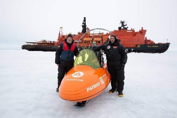 Путешественник Федор Конюхов смог добраться до Северного полюса на паралете