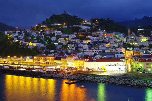 Гренада живет за счет туризма и оффшорных финансовых услуг
