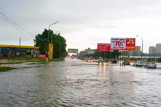01-07-2015-zatopilo-dozhd-grad-groza-molniia-26
