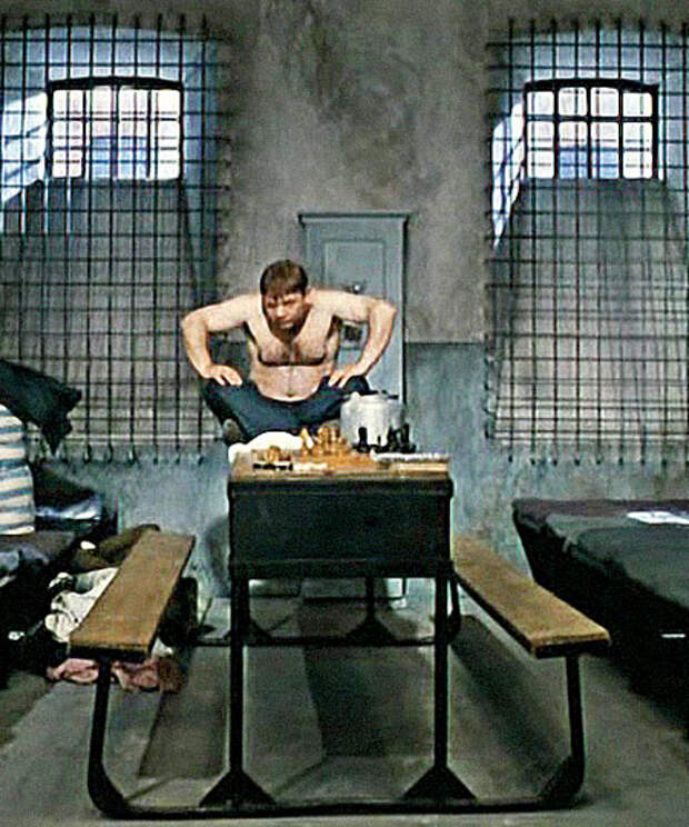 Фото из фильма джентльмены удачи в тюрьме