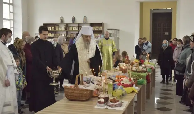 Митрополит Оренбургский и Саракташский Вениамин поздравил верующих с Пасхой