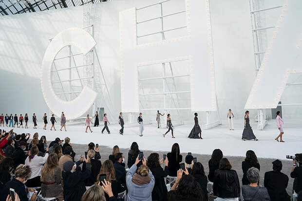 Chanel весна-лето 2021