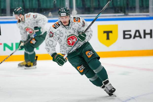 Владимир Плющев: «Мурыжить Яшкина на лавке до конца дедлайна – это мне непонятно»