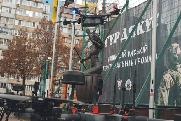 Когда Запад вундерваффе больше не поставляет, привычка молиться на что-нибудь