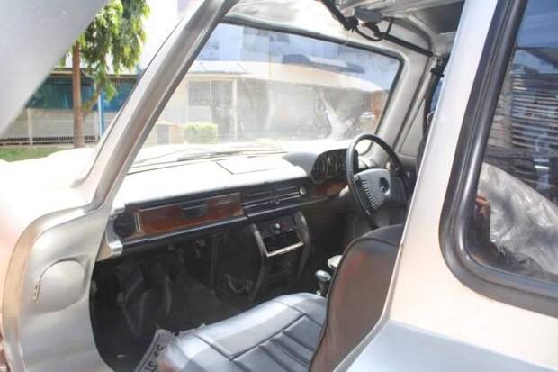 Самодельный Mercedes-Benz Gullwing из старого седана Mercedes Gullwing, gullwing, mercedes, mercedes-benz, mercedes-benz 300sl, реплика, своими руками