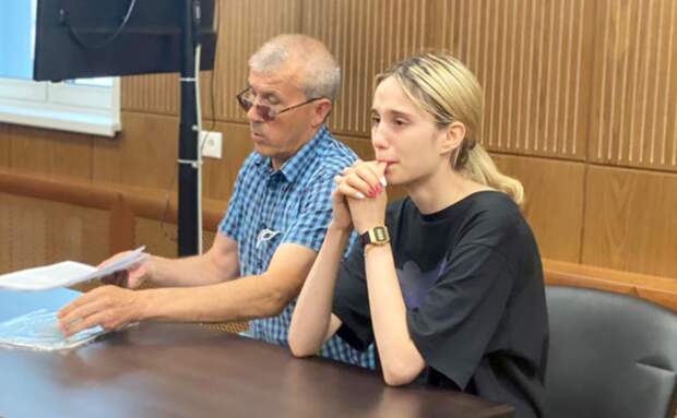 Загладила вину оплатой похорон: студентку на «Мазде», сбившую детей, оставили в СИЗО