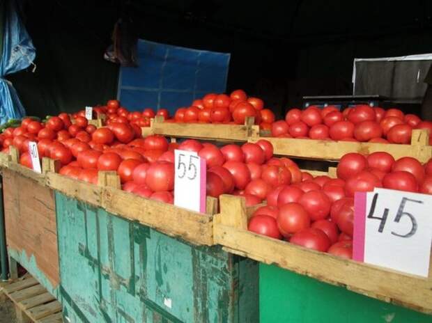 Последствия продуктовой блокады Крыма в Симферополе (17 фото + видео)