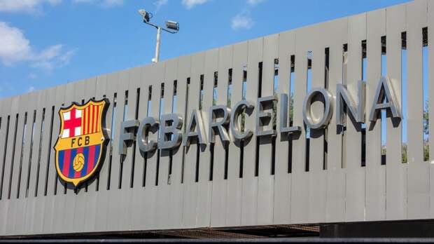 "Барселона" собирается продать четырех игроков