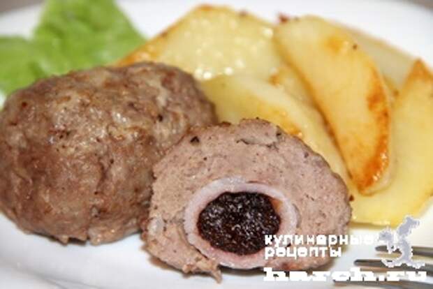 Мясные зразы с черносливом и беконом