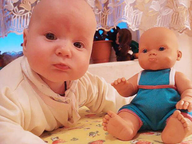 20 малышей, которые выглядят так же, как их куклы