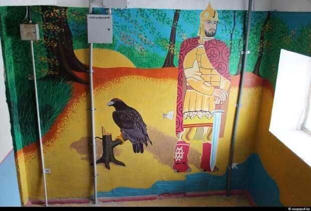 Красивые рисунки в подъезде Красивые рисунки в подъезде подъезд, рисунки, художник