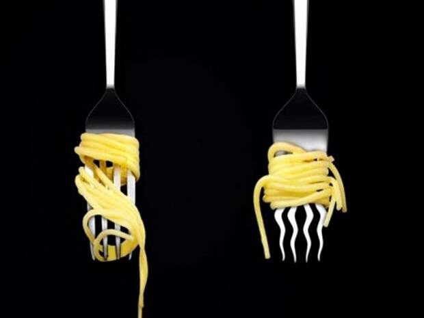 Кривая вилка, с которой не соскальзывает спагетти дизайн, идея, креатив