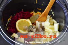 Постный борщ в мультиварке