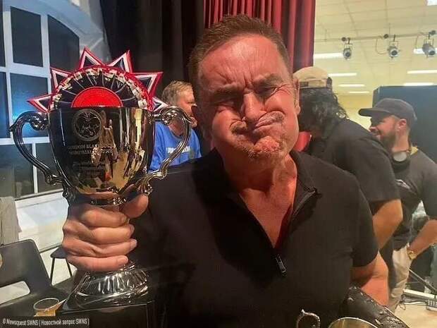 Британец в 18-й раз стал чемпионом мира по гримасам
