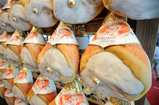 Продукты под запретом: что исчезнет с российских прилавков? Продукты под запретом: что исчезнет с российских прилавков? продукты, санкции запада