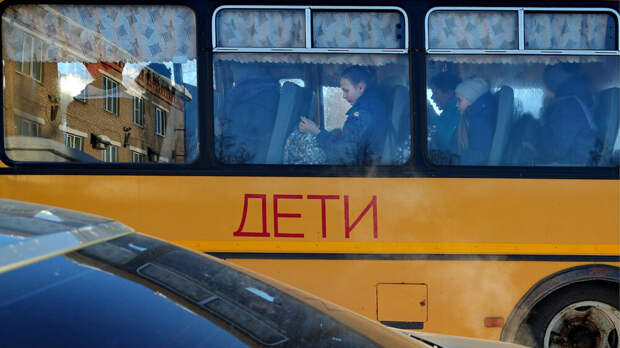 «Полный маразм»: Мизулина раскритиковала запрет теплой одежды в школах без отопления