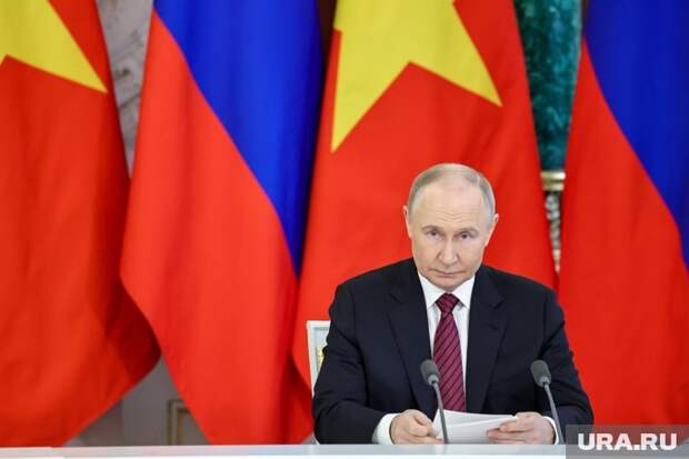 Путин поможет создать линию обороны у границ Китая