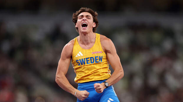 Швед Дюплантис в 15-й раз обновил мировой рекорд в прыжках с шестом