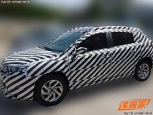 В Интернете оказались фото нового Citroen C3-XR