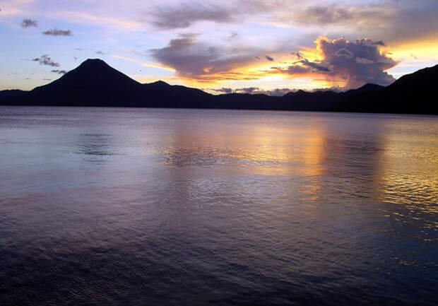 Озеро Атитлан: место, где радуга обретает цвета