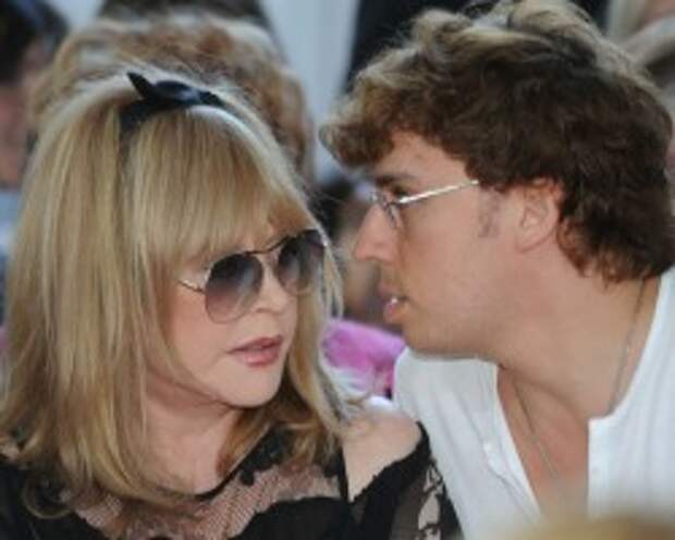 Алла Пугачева и Максим Галкин стали родителями двойняшек