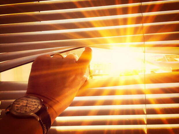 Закатное солнце, пойманное в кадр: работы мобилографов