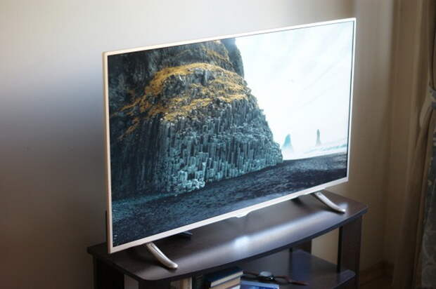 Современная десятка телевизоров DEXP: большие экраны и недюжинные возможности