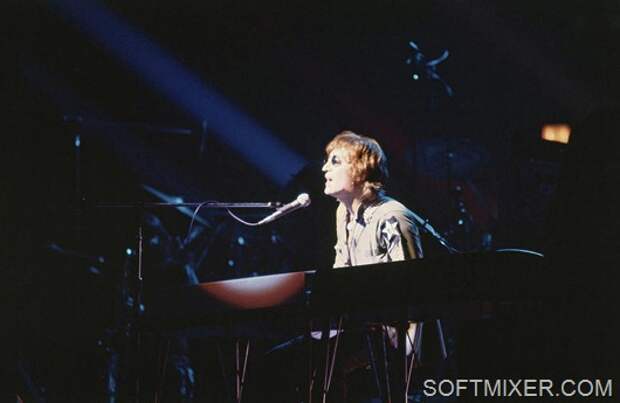 John Lennon Performs NYC 1972