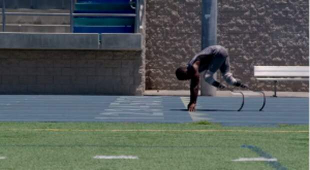 Born With Both Legs Missing, This Man Didn’t Choose to Believe that He Would Never Walk