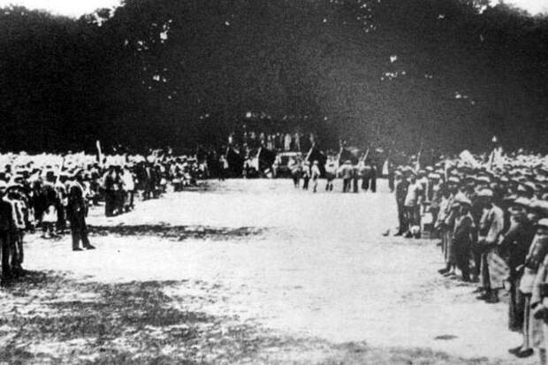 Военный парад в честь создания Китайской Советской республики, 1931 год. Фото: udn.com.tw