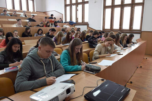 У проводящего лекции преподавателя в российском вузе нашли туберкулез