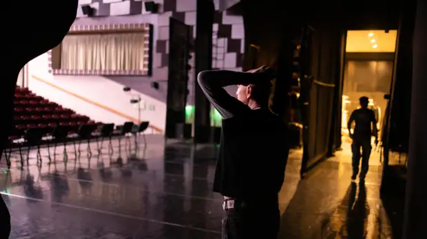 В театре «Сатирикон» высказались о введении нерабочих дней в Москве