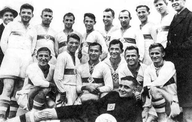 Чемпионы СССР 1936 года московское «Динамо» Чемпионы СССР 1936 года московское «Динамо»