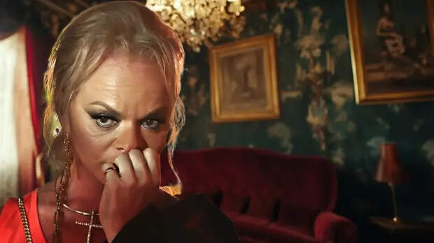 "Символ победы": Лурье получила ключи от бывшей квартиры Долиной