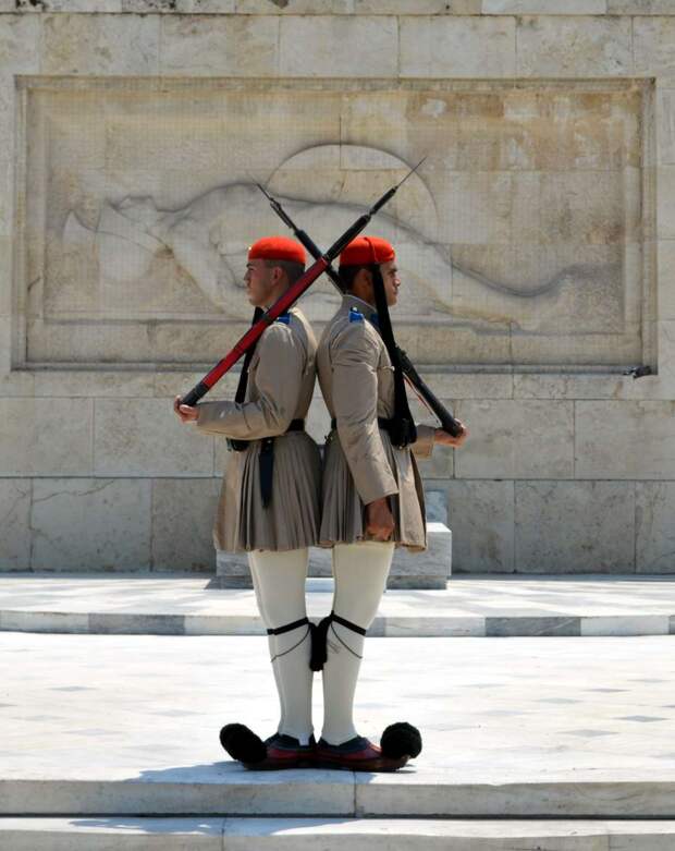 Отзвуки древних традиций: Эвзоны - греческая Президентская Гвардия (25)