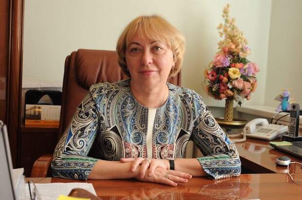 Муниципальные депутаты поздравляют граждан с Днем весны и труда