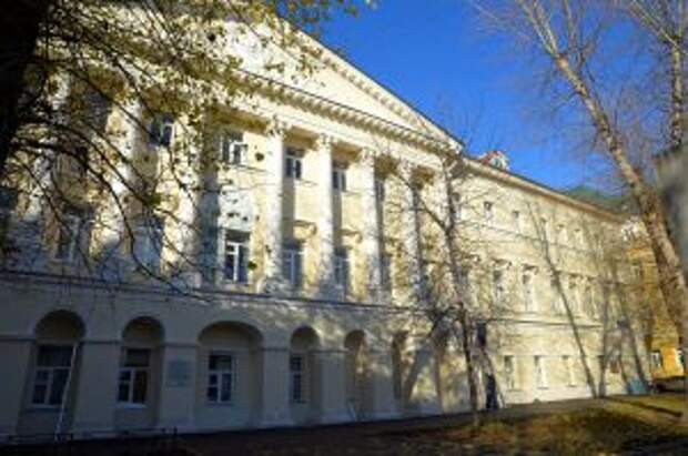 Художественную конференцию организуют в лингвистическом университете. Фото: Анна Быкова