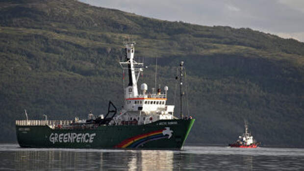 Судно Greenpeace Арктик Санрайз. Архивное фото