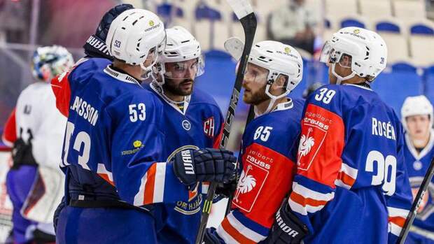 Вчера. Векше. "Векше" – "Брехэд Клэн" – 10:2. Чемпион Швеции разгромил соперника из Шотландии.