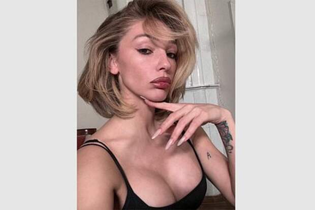 Откровенное фото Ивлеевой после смены имиджа описали в сети фразой «Опасность вернулась»