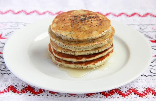 Оладьи с лимоном и маком