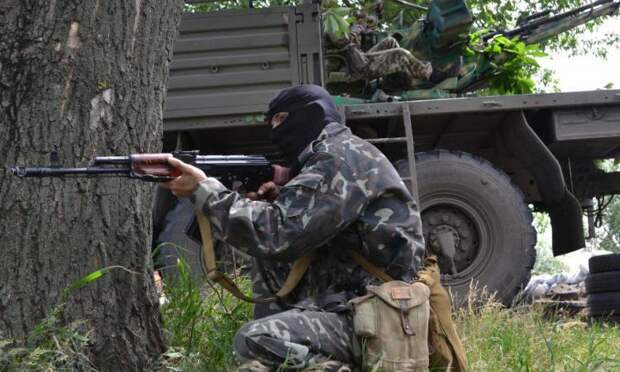 Нацгвардия и ВСУ лупят друг по другу в Широкино