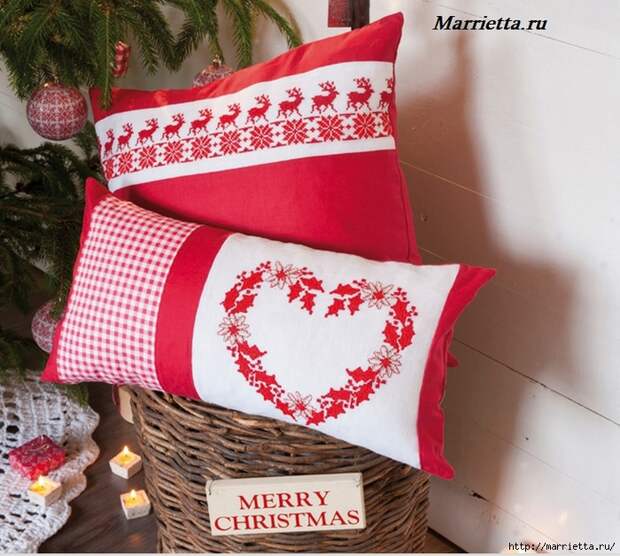 Рождественская вышивка на подушках. Схемы (2) (700x628, 347Kb)