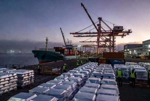 «Русал» намерен перенаправить в Японию поставки алюминия из Китая