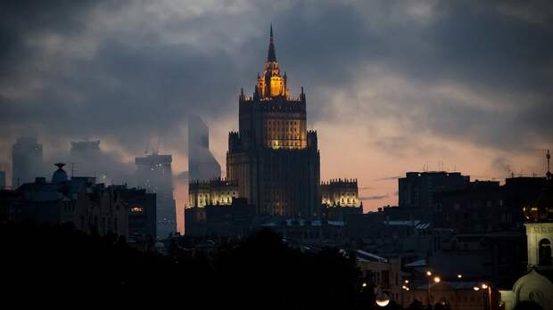 МИД РФ уличил следствие по MH17 в подгонке фактов под версию «виновности» Москвы МИД РФ уличил следствие по MH17 в подгонке фактов под версию «виновности» Москвы 